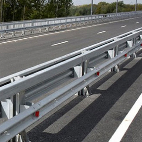 Дорожное ограждение 11 ДД-2-300 кДЖ У4 (СДС-1,6-2)